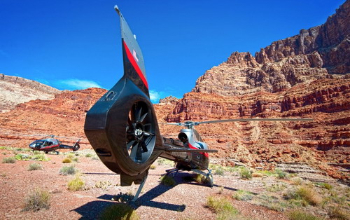 helicopter at bottom of grand canyon